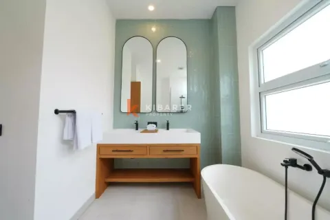 4 bedrooms Villa in Canggu, Badung, Indonesia No. 12915 17
