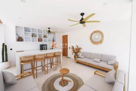 4 bedrooms Villa in Canggu, Badung, Indonesia No. 12915 4