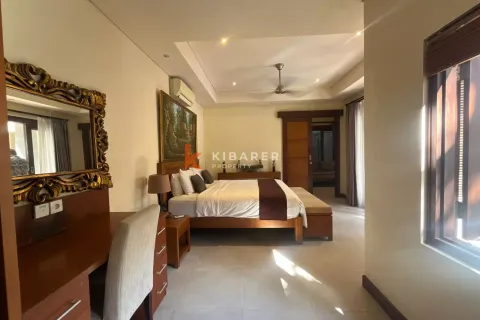 3 bedrooms Villa in Seminyak, Badung, Indonesia No. 11939 24