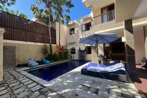3 bedrooms Villa in Seminyak, Badung, Indonesia No. 11939 2