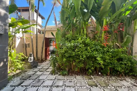 3 bedrooms Villa in Seminyak, Badung, Indonesia No. 11939 3
