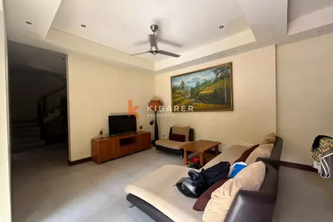3 bedrooms Villa in Seminyak, Badung, Indonesia No. 11939 4