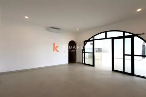 3 bedrooms Villa in Canggu, Badung, Indonesia No. 11935 6