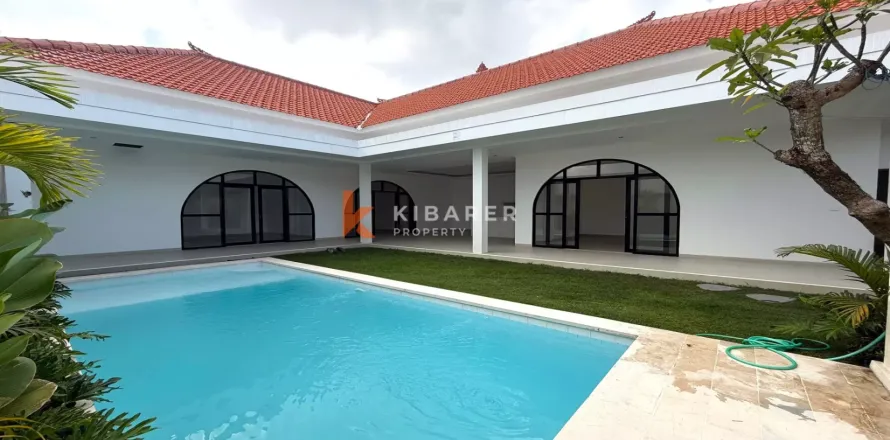3 bedrooms Villa in Canggu, Badung, Indonesia No. 11935