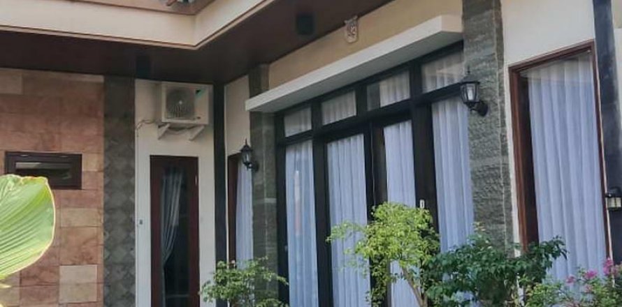 3 bedrooms Villa in Kerobokan, Badung,  No. 9481
