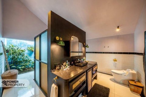 3 bedrooms Villa in South Kuta, Badung,  No. 9479 5