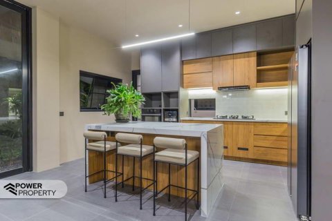 3 bedrooms Villa in South Kuta, Badung, Indonesia No. 9479 3