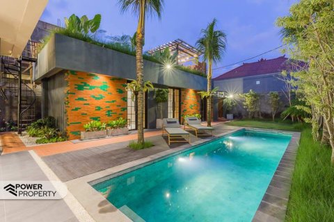 3 bedrooms Villa in South Kuta, Badung, Indonesia No. 9479 8