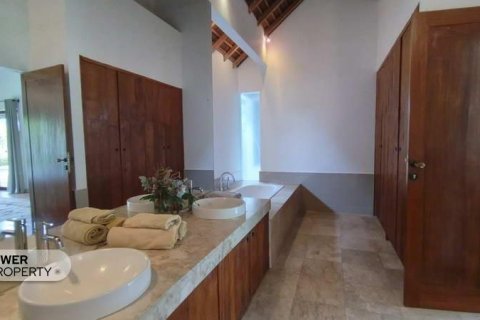 3 bedrooms Villa in Tampaksiring, Gianyar,  No. 9482 28