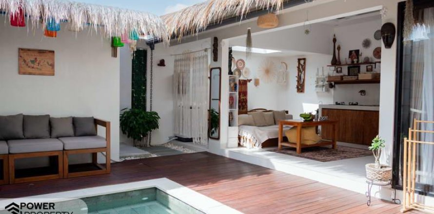 2 bedrooms Villa in Seminyak, Badung,  No. 9477
