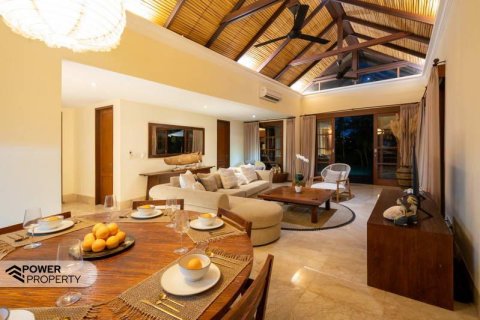3 bedrooms Villa in South Kuta, Badung, Indonesia No. 13632 6