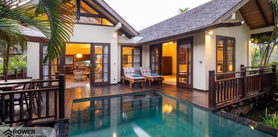 3 bedrooms Villa in South Kuta, Badung, Indonesia No. 13632