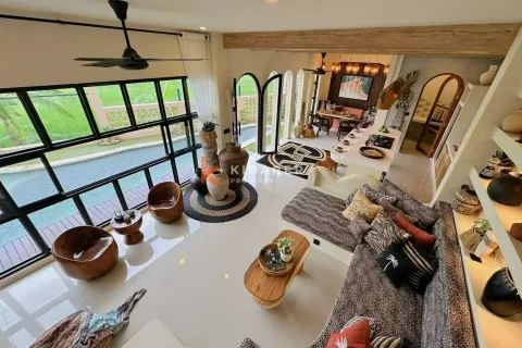 3 bedrooms Villa in Tumbak Bayuh, Mengwi, Badung, Indonesia No. 12056 7