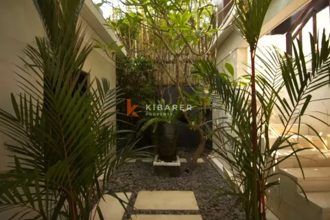 5 bedrooms Villa in Seminyak, Badung, Indonesia No. 12939 11