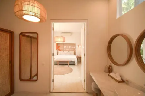 5 bedrooms Villa in Seminyak, Badung, Indonesia No. 12939 19