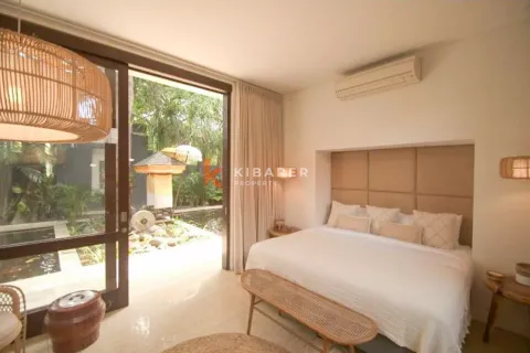 5 bedrooms Villa in Seminyak, Badung, Indonesia No. 12939 29