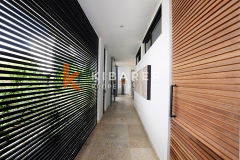 3 bedrooms Villa in Badung, Indonesia No. 12394 4