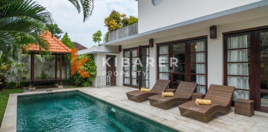 4 bedrooms Villa in Kerobokan, Badung, Indonesia No. 12391