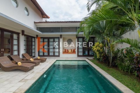 4 bedrooms Villa in Kerobokan, Badung, Indonesia No. 12391 3
