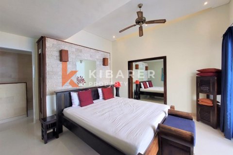 2 bedrooms Villa in Seminyak, Badung, Indonesia No. 13022 12