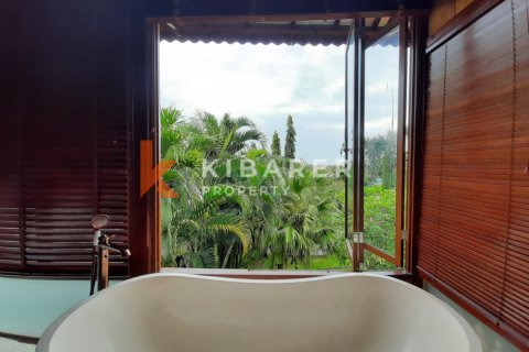 5 bedrooms Villa in Denpasar, Indonesia No. 13089 12