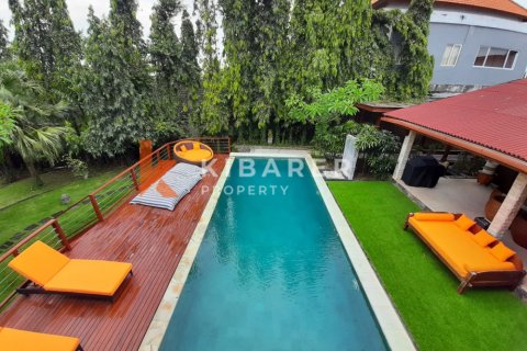 5 bedrooms Villa in Denpasar, Indonesia No. 13089 15