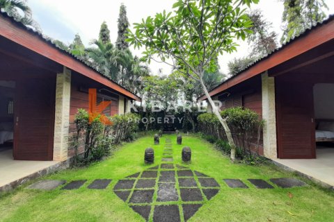 5 bedrooms Villa in Denpasar, Indonesia No. 13089 23