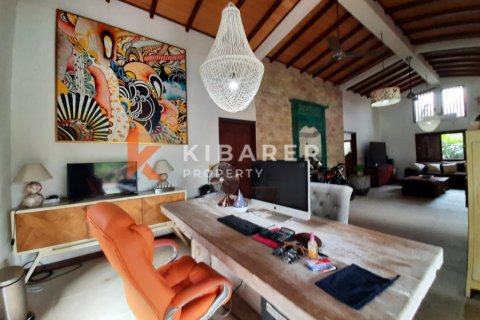 5 bedrooms Villa in Denpasar, Indonesia No. 13089 4