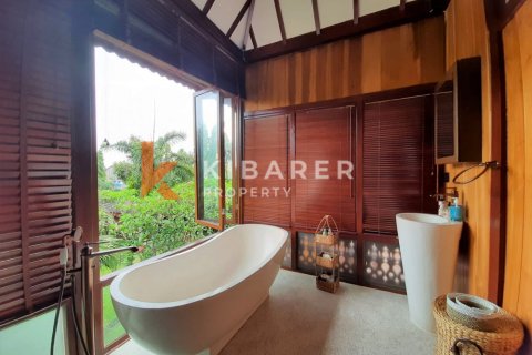 5 bedrooms Villa in Denpasar, Indonesia No. 13089 10