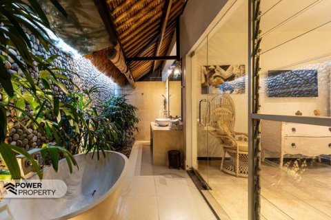 7 bedrooms Villa in Seminyak, Badung, Indonesia No. 9618 11