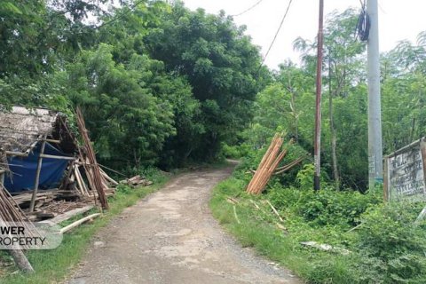 Земельный участок 1567м2 в Центральный Ломбок,  № 9621 2