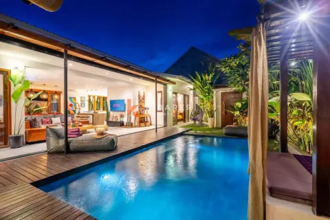 3 bedrooms Villa in Kerobokan, Badung, Indonesia No. 12794 2