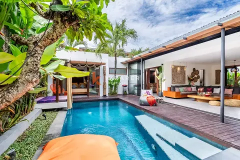 3 bedrooms Villa in Kerobokan, Badung, Indonesia No. 12794