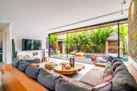 3 bedrooms Villa in Kerobokan, Badung, Indonesia No. 12794 4