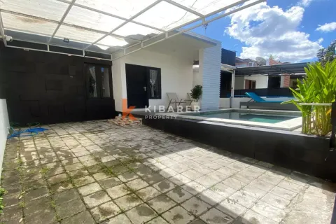 2 bedrooms Villa in Kerobokan, Badung, Indonesia No. 12796 2