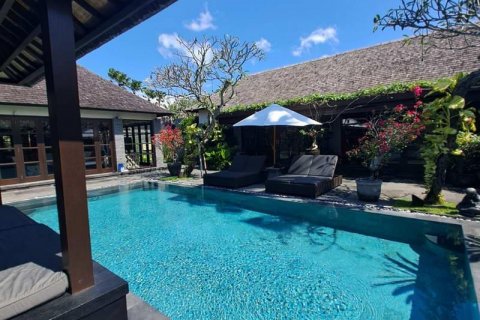 3 bedrooms Villa in Seminyak, Badung,  No. 9054 14