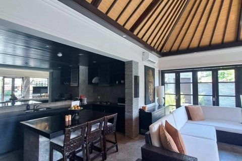 3 bedrooms Villa in Seminyak, Badung,  No. 9054 6