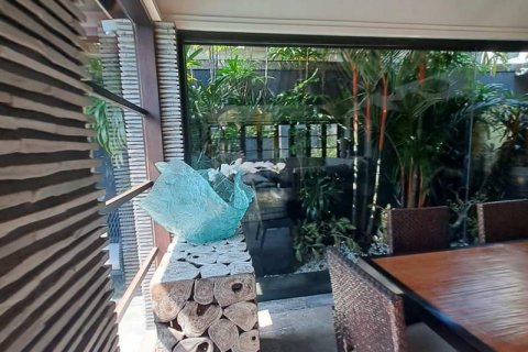 3 bedrooms Villa in Seminyak, Badung,  No. 9054 5