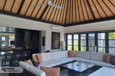 3 bedrooms Villa in Seminyak, Badung,  No. 9054 9