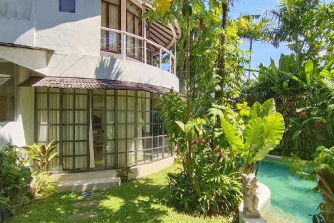 4 bedrooms Villa in Kerobokan, Badung,  No. 9053 11