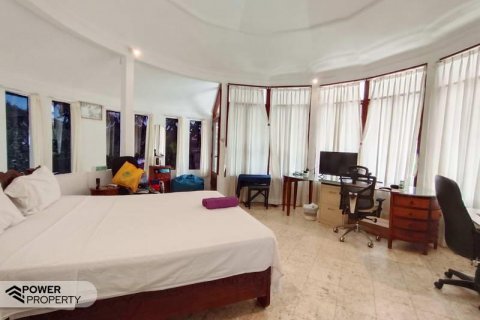 4 bedrooms Villa in Kerobokan, Badung,  No. 9053 8