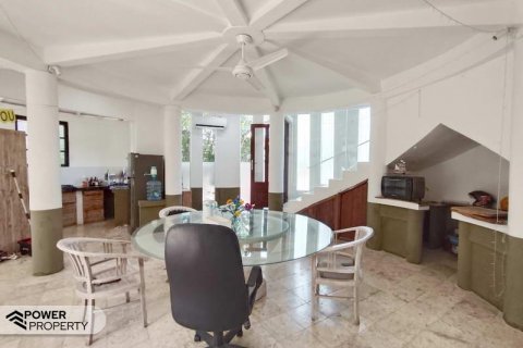 4 bedrooms Villa in Kerobokan, Badung,  No. 9053 5