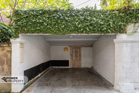 2 bedrooms Villa in Seminyak, Badung, No. 8944 2