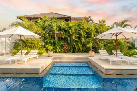 Вилла с 5 спальнями в Seminyak, Бадунг, Индонезия № 10135