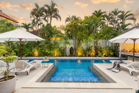 Вилла с 5 спальнями в Seminyak, Бадунг, Индонезия № 10135 2