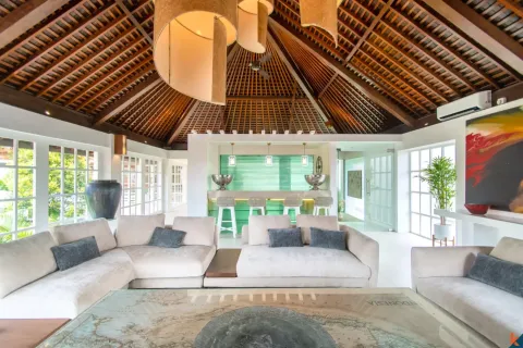 Вилла с 5 спальнями в Seminyak, Бадунг, Индонезия № 10135 3