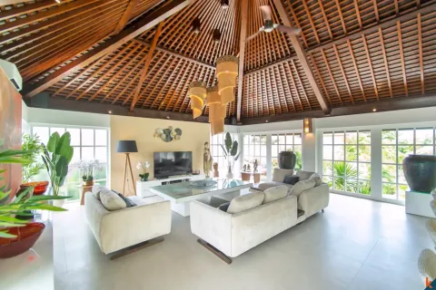 Вилла с 5 спальнями в Seminyak, Бадунг, Индонезия № 10135 12