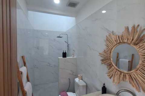 Вилла с 2 спальнями в Kerobokan, Бадунг,  № 9592 4