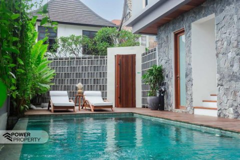 Вилла с 4 спальнями в Canggu, Бадунг,  № 9588 5