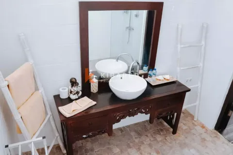 3 bedrooms Villa in Kerobokan, Badung, Indonesia No. 12433 10